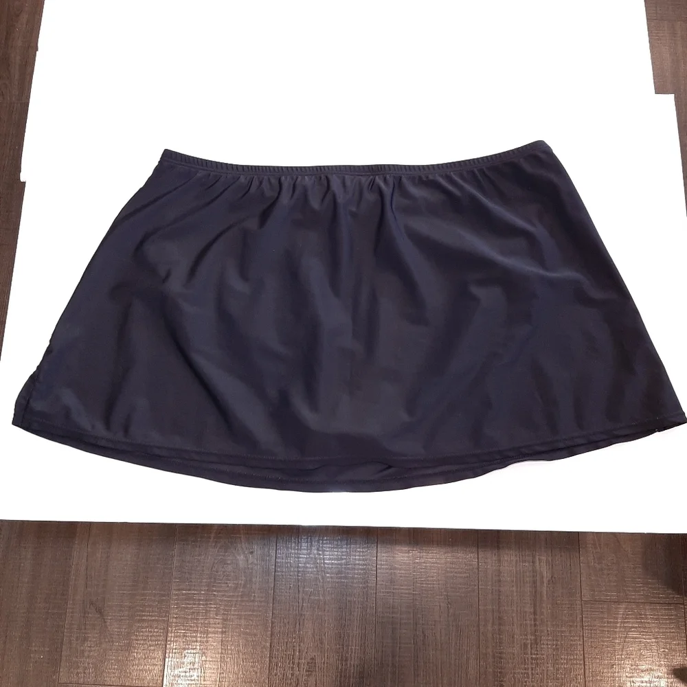 LIZ CLAIBORNE Swim Skirt Solid Black Plus Size w Tummy Control Panel